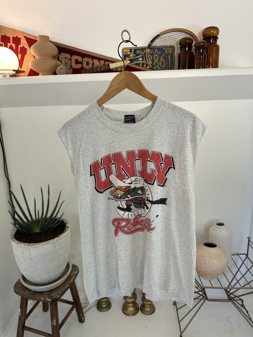 Vintage Screen Stars UNLV Runnin Rebels Single Stitch T-Shirt L